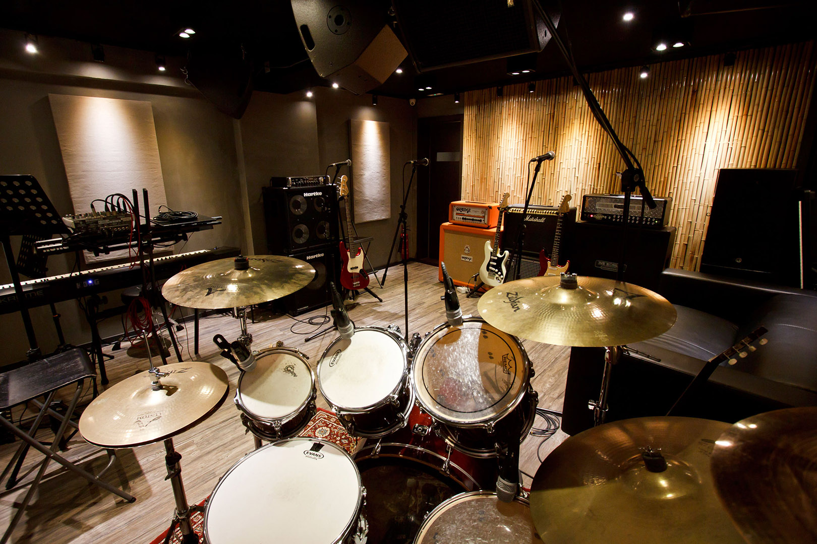 STUDIO C